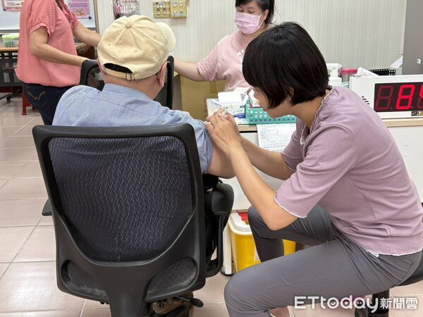 ▲台南流感疫苗接種踴躍，預估12月初前全數用罄。（記者林東良翻攝，下同）
