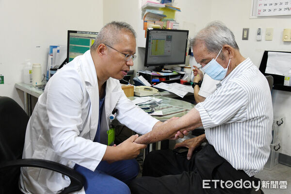 ▲▼    大林慈濟醫院成功完成全臺第四家「一體成型胸主動脈分支支架」手術&mdash;&mdash;86歲尤伯伯重獲新生  。（圖／大林慈濟醫院提供）