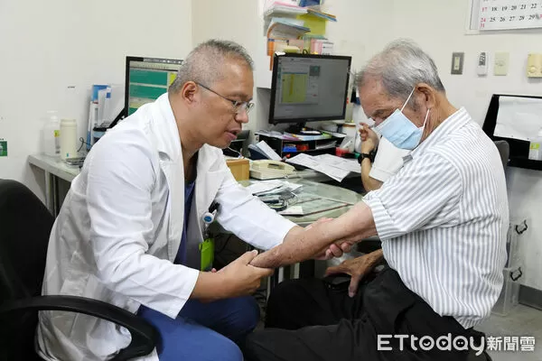 ▲▼    大林慈濟醫院成功完成全臺第四家「一體成型胸主動脈分支支架」手術——86歲尤伯伯重獲新生  。（圖／大林慈濟醫院提供）