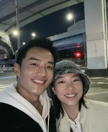 ▲陳澤耀與老婆雲鎂鑫。（圖／翻攝自Instagram／meisim.hoon）