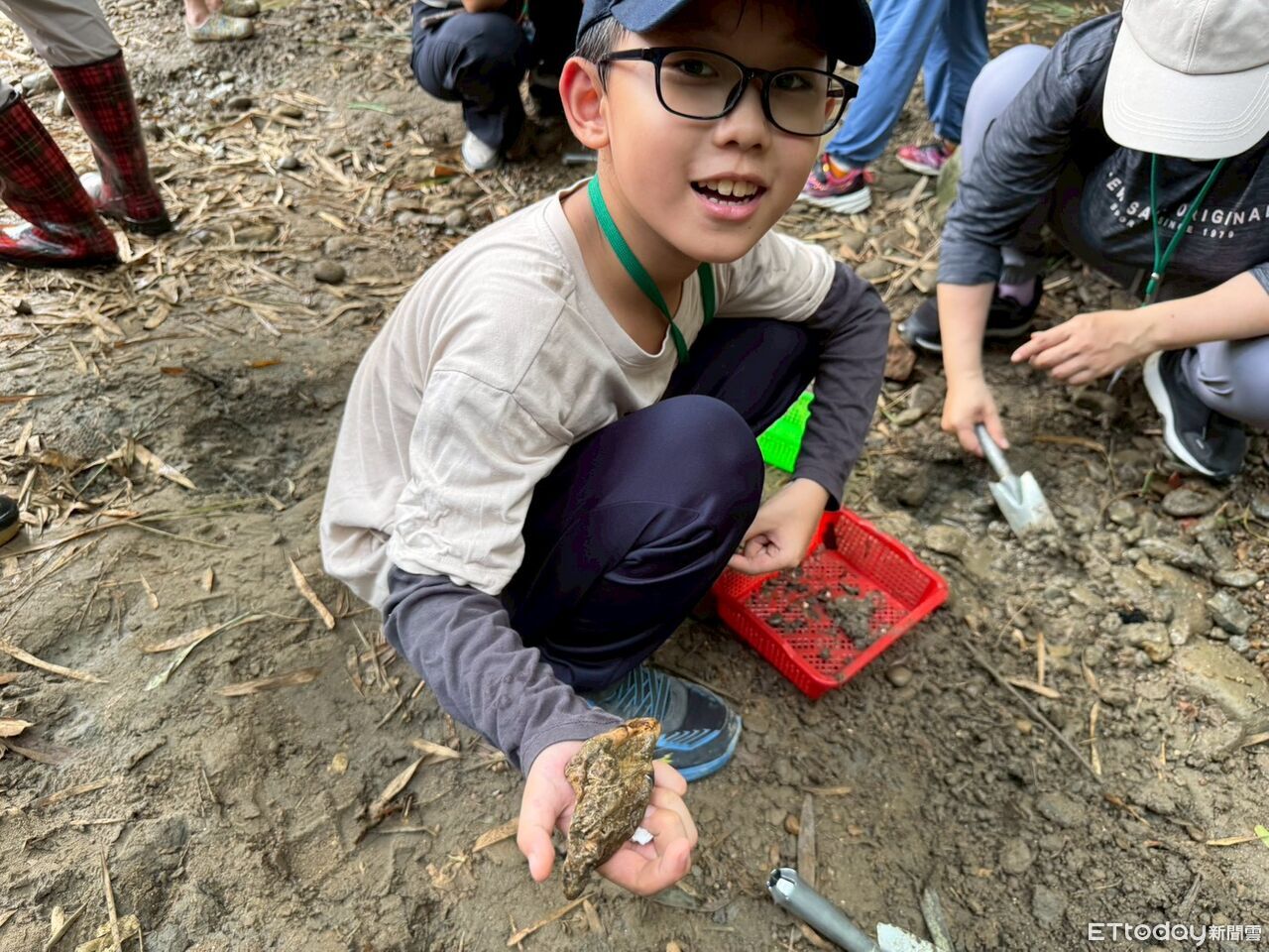 左鎮化石園區「化石知識家」爆滿！　海洋古生物課程親子學習熱