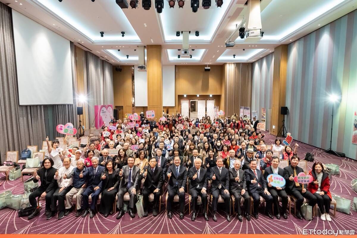 一盞燈照亮80年重生路！更保大會溫暖爆棚　鄭銘謙：這是新起點