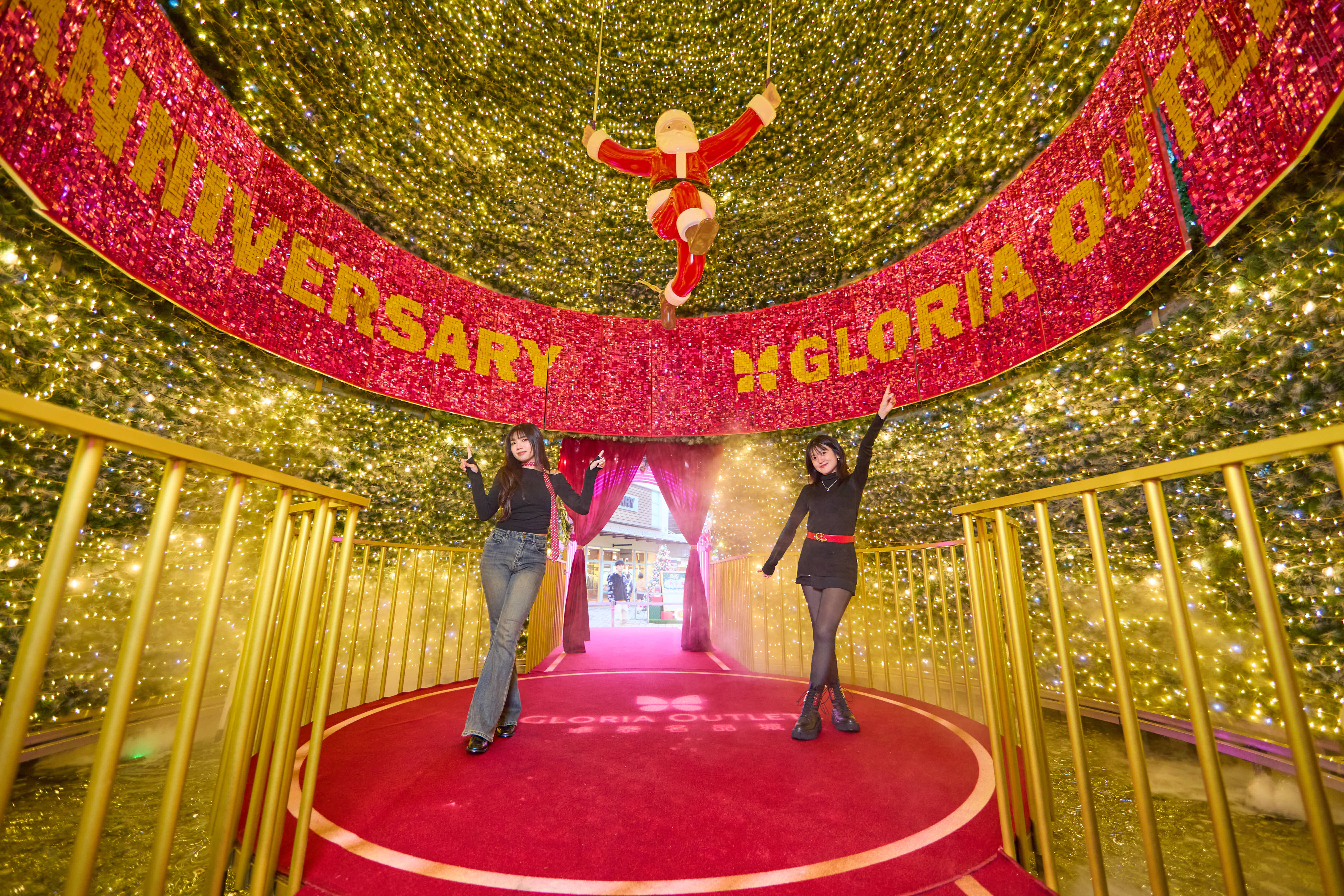 ▲華泰名品2025耶誕城。（圖／業者提供）