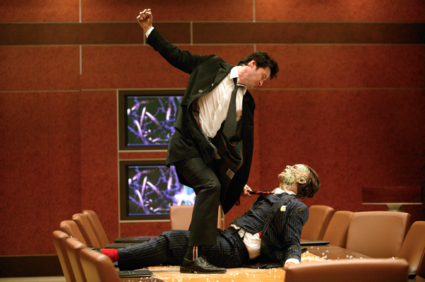 ▲基努李維經典，20週年紀念《康斯坦汀：驅魔神探》4K數位修復版在台重映。（圖／華納提供）