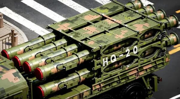 ▲▼紅旗-20發射車底盤為8×8輪式越野車，可在複雜地形條件下快速部署。（圖／翻攝自大陸網站）