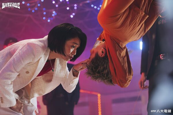 ▲ 《監所男子囚生記》飾演黑幫大姐大的陳雪甄戲外是學霸。（圖／八大電視、壹壹影業、愛奇藝國際版提供）