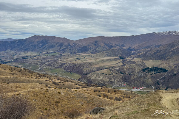 ▲▼紐西蘭南島必拍景點「Crown Range Road Scenic Lookout皇冠山脈公路」，瓦納卡到皇后鎮的絕美公路。（圖／部落客飛天璇提供）