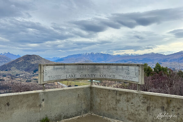 ▲▼紐西蘭南島必拍景點「Crown Range Road Scenic Lookout皇冠山脈公路」，瓦納卡到皇后鎮的絕美公路。（圖／部落客飛天璇提供）