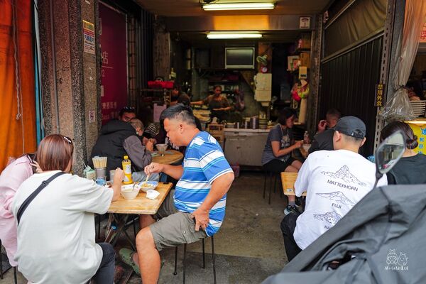 ▲▼宜蘭近50年美食推薦「火生餛飩麵店」。（圖／部落客陳小可提供）