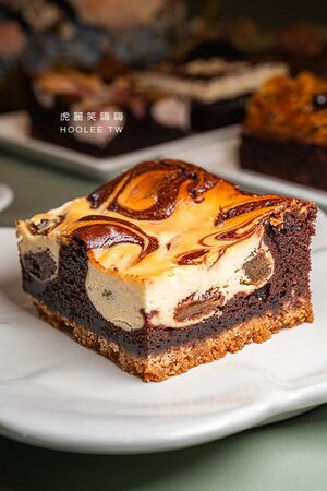 ▲▼高雄方塊布朗尼專門店「兔仔花甜點」，超過10種口味選擇！（圖／部落客虎麗提供）