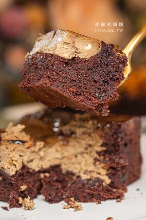 ▲▼高雄方塊布朗尼專門店「兔仔花甜點」，超過10種口味選擇！（圖／部落客虎麗提供）