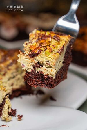 ▲▼高雄方塊布朗尼專門店「兔仔花甜點」，超過10種口味選擇！（圖／部落客虎麗提供）