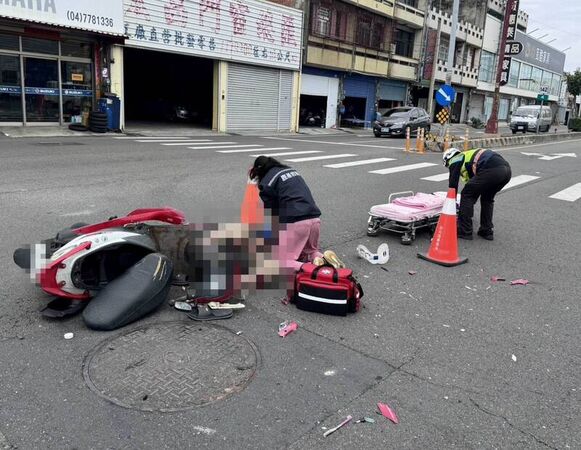 ▲彰化79歲騎士與大貨車相撞傷重不治。（圖／民眾提供）