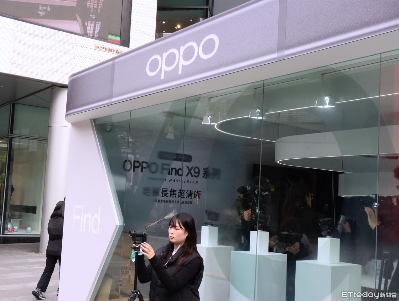 ▲▼    OPPO FINDX9,X9Pro 。（圖／記者蘇晟彥攝）
