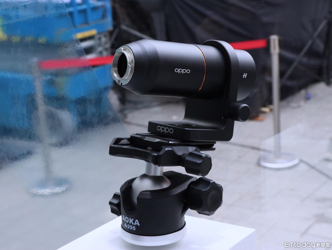 ▲▼    OPPO FINDX9,X9Pro 。（圖／記者蘇晟彥攝）