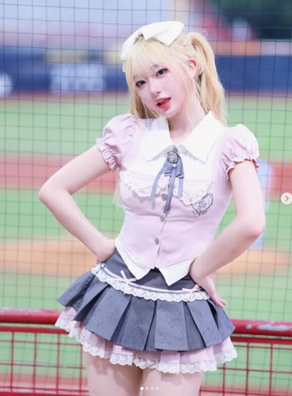 ▲▼味全龍啦啦隊韓籍女神權喜原「魚丸」。（圖／翻攝IG／hee._.tty）