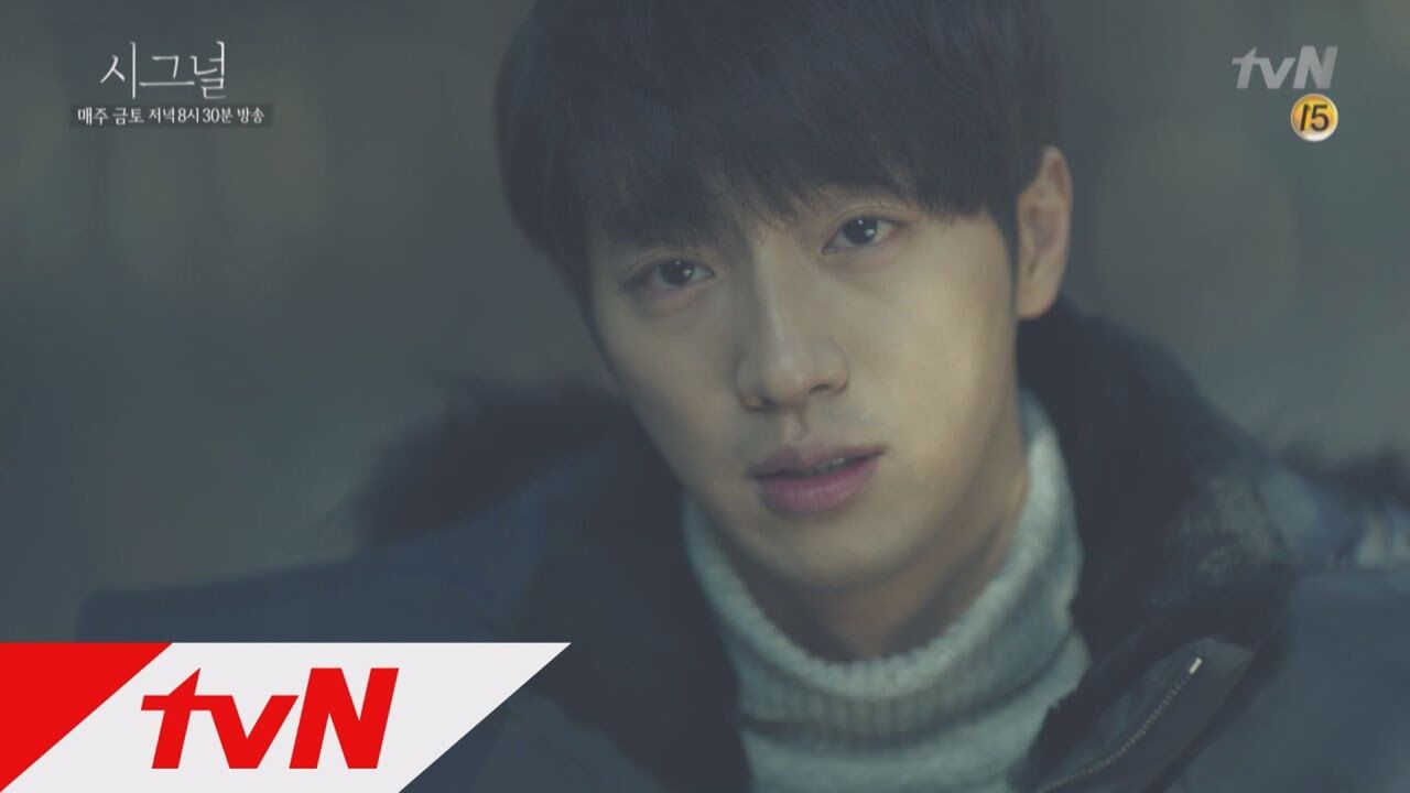 ▲▼韓劇《Signal 信號》第9、10集「紅院洞連環殺人事件」，兇嫌由李相燁飾演。（圖／翻攝自YouTube）