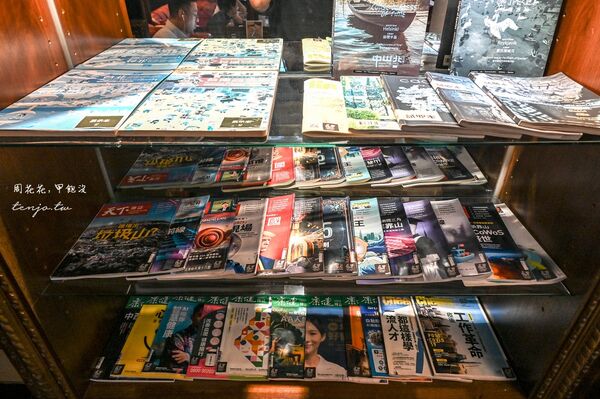 ▲▼內湖瑞光路不限時推薦！超美歐洲教堂圖書館咖啡廳「Moooon River Cafe&Books」。（圖／部落客周花花提供）