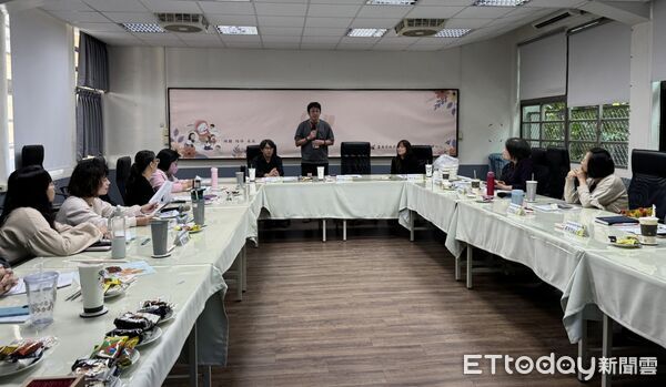 ▲南區7縣市輔諮中心齊聚台南，共同討論學生輔導服務精進方向。（記者林東良翻攝，下同）
