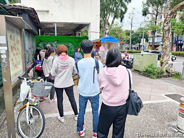 ▲▼台北排隊美食推薦「古亭佳味蘿蔔絲餅」必吃豆沙餅、酥香蘿蔔絲餅。（圖／部落客DARREN提供）