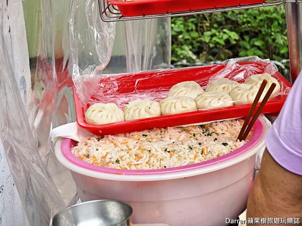 ▲▼台北排隊美食推薦「古亭佳味蘿蔔絲餅」必吃豆沙餅、酥香蘿蔔絲餅。（圖／部落客DARREN提供）