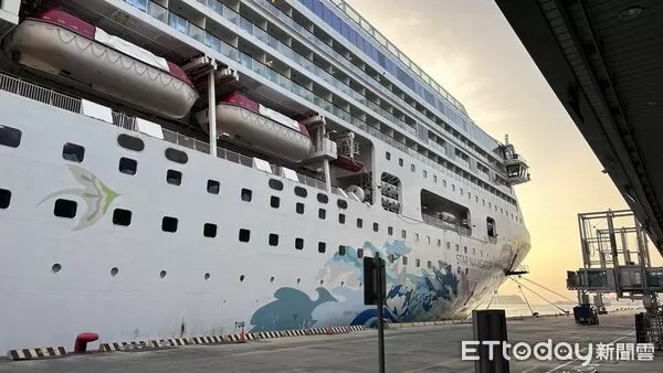 ▲▼麗星郵輪探索星號。（圖／記者賴文萱攝）