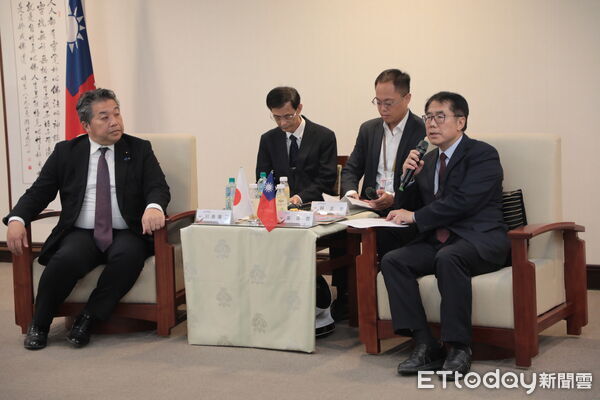 ▲滋賀縣議會訪團拜會台南市政府，雙方就觀光與人才交流深入討論。（記者林東良翻攝，下同）