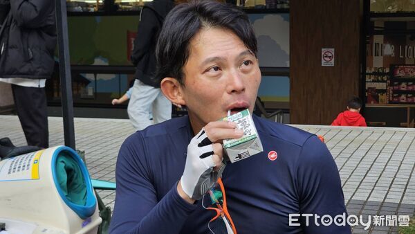 ▲▼民眾黨主席黃國昌出席「台灣有愛 民眾溫情 士北有姐 寒冬送暖」園遊會。（圖／記者呂佳賢攝）