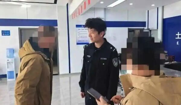 ▲▼上網炫耀中彩券　他獎金馬上被盜領了。（圖／翻攝微博）