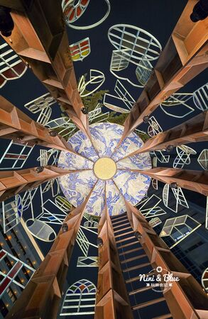 ▲▼「2025勤美草悟聖誕村」40萬顆燈泡點亮的光之道再次回歸，加碼7米耶誕樹。（圖／部落客NINI AND BLUE提供）