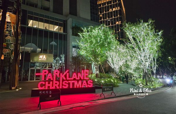 ▲▼「2025勤美草悟聖誕村」40萬顆燈泡點亮的光之道再次回歸，加碼7米耶誕樹。（圖／部落客NINI AND BLUE提供）