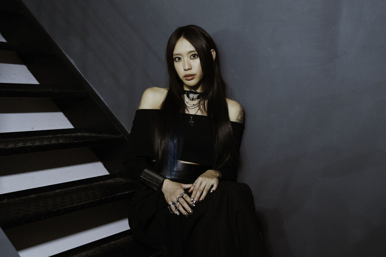 ▲▼李芷婷〈燒成灰燼〉。（圖／華納提供）