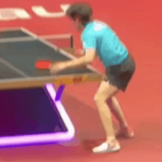 球王對決！樊振東連贏3局　王楚欽輸球懊惱「用頭撞球桌」