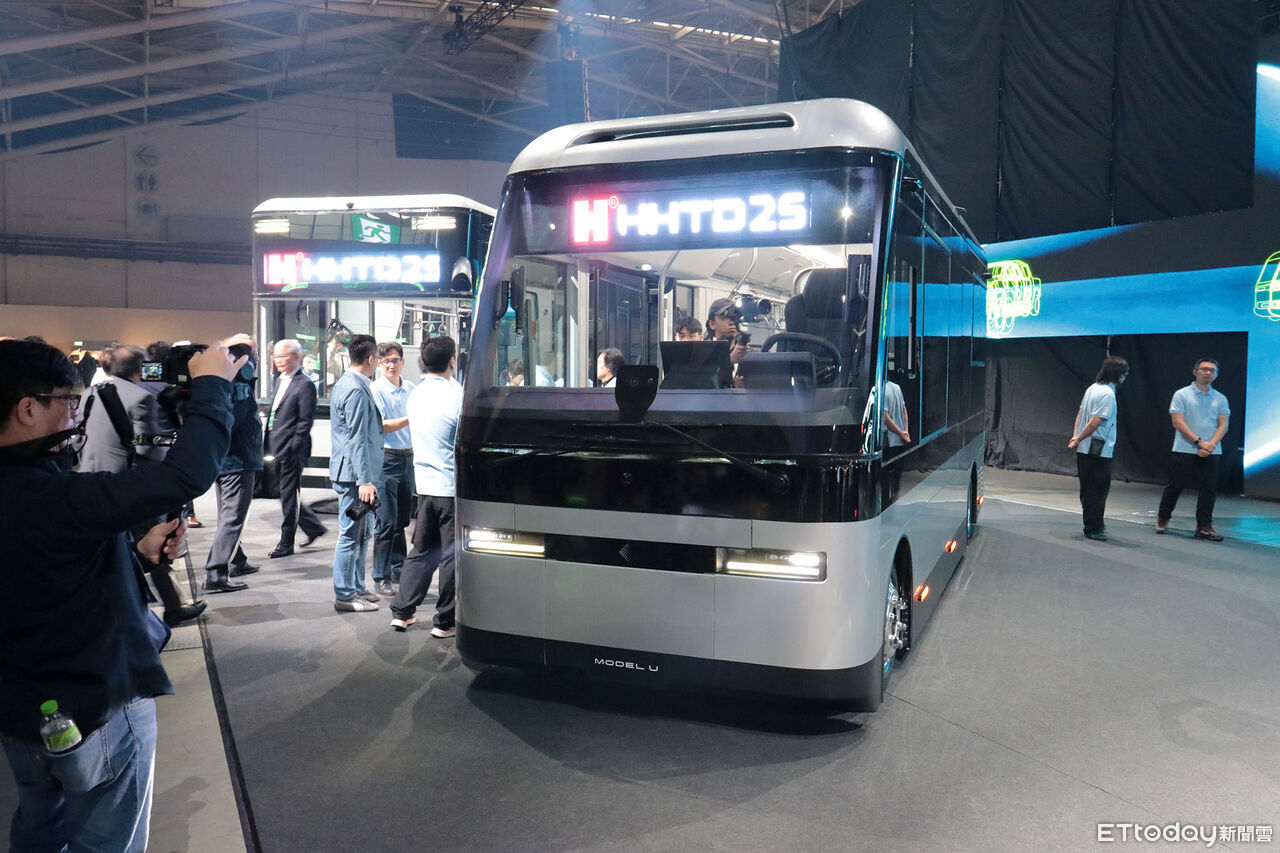 ▲日本商用車大廠「FUSO站台鴻海科技日」！雙方合作細節＆車型公布了。（圖／記者張慶輝攝）