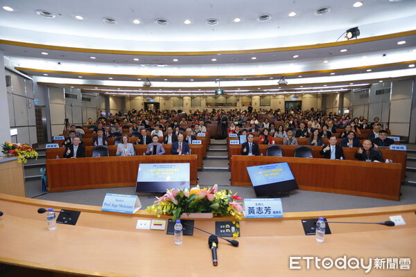 ▲▼黃昆輝表示，AI時代來臨，應認真思考AI在學校教育與學生學習的「工具性角色」。（圖／黃昆輝基金會提供）