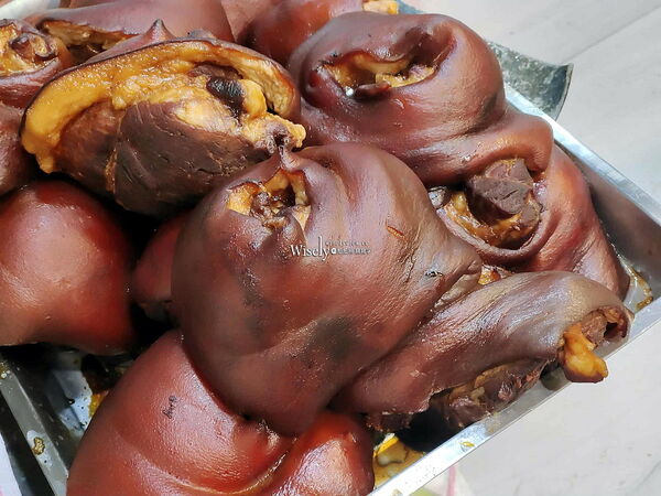 ▲▼永和樂華夜市小吃「嘉味仙麻油雞腿庫飯」，捷運永安市場站宵夜老店。（圖／部落客WISELY提供）