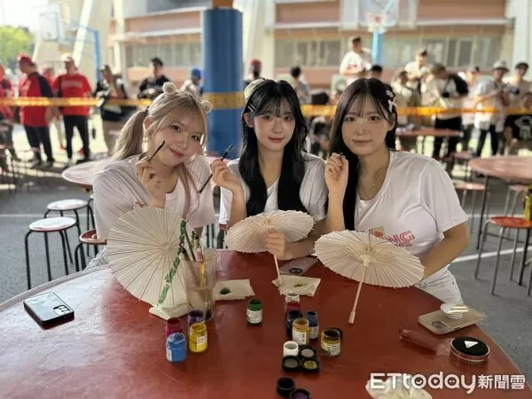 ▲左起廉世彬、高佳彬、李素敏。（圖／記者胡冠辰攝）