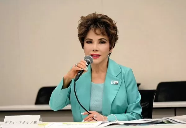 黛薇夫人呼籲日本社會「團結一心、一起戰鬥」，即便會付出經濟代價，也應堅持應對中國壓力。（翻攝自dewisukarnoofficial IG）