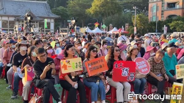 ▲▼民進黨高雄市長初選參選人林岱樺於旗山公共體育場舉辦造勢會。（圖／記者陳宏瑞攝）