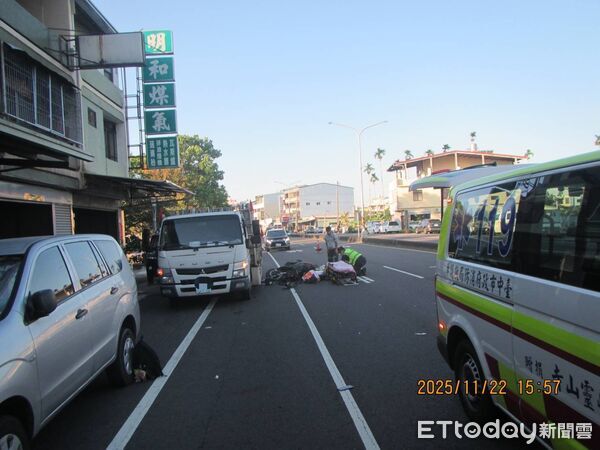 ▲▼霧峰驚傳機車自撞，1人頭部嚴重撕裂傷命危送醫         。（圖／民眾提供）