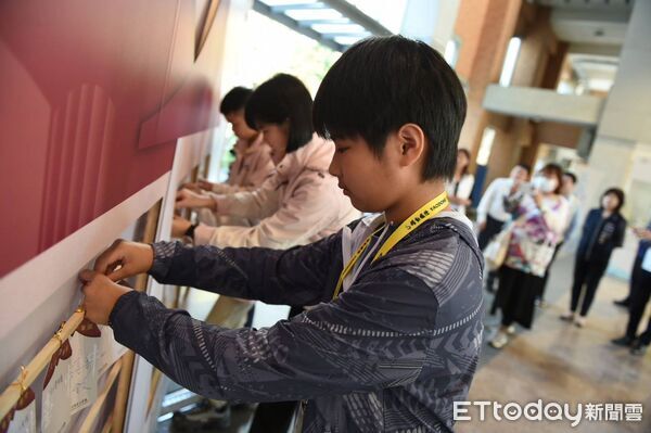 ▲全國語文競賽今在台中登場，來自22縣市的選手報到，場面熱鬧非凡。（圖／記者游瓊華翻攝）