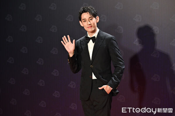 ▲▲第62屆金馬獎頒獎典禮星光大道，星光大道主持人徐鈞浩。（圖／記者林敬旻攝）