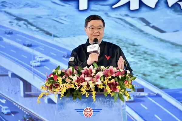 ▲▼卓榮泰出席「台61線快速公路新北市-苗栗縣路段平交路口改善工程-新北段」動土祈福典禮。（圖／行政院提供）