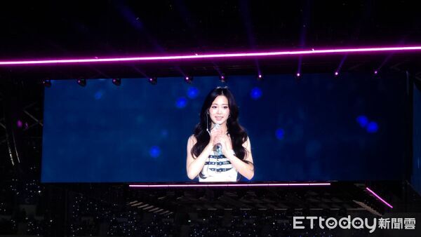 ▲▼TWICE高雄演唱會-周子瑜。（圖／讀者提供）