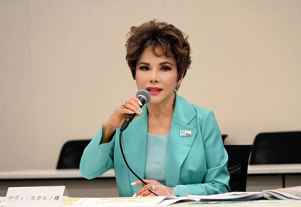 日最強貴婦黛薇夫人開嗆！挺高市早苗喊話：團結一心、一起戰鬥