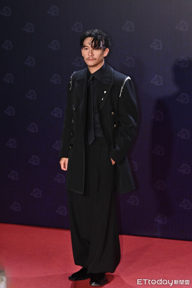 ▲第62屆金馬獎頒獎典禮星光大道，幸福之路/Lloyd Lee CHOI(新導演/改編劇本)、張震。（圖／記者李毓康攝）