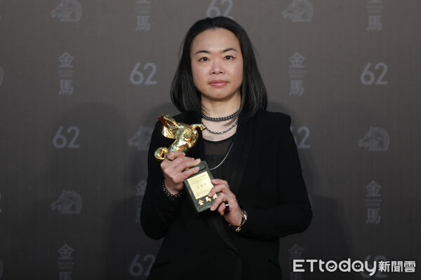 ▲▼ 金馬62頒獎典禮 後臺得獎感言年度台灣傑出電影工作者-鍾瓊婷。（圖／記者黃克翔攝）