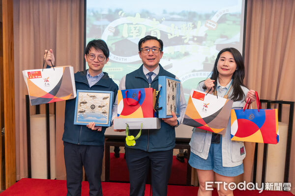 ▲「南青出擊」交流活動，三地青年委員分享地方行動經驗，在台南展開跨域對話。（記者林東良翻攝，下同）