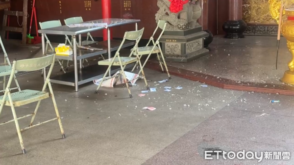 ▲▼基隆宮廟萬安堂氣爆，老翁臟器外露搶救中。（圖／記者郭世賢翻攝）