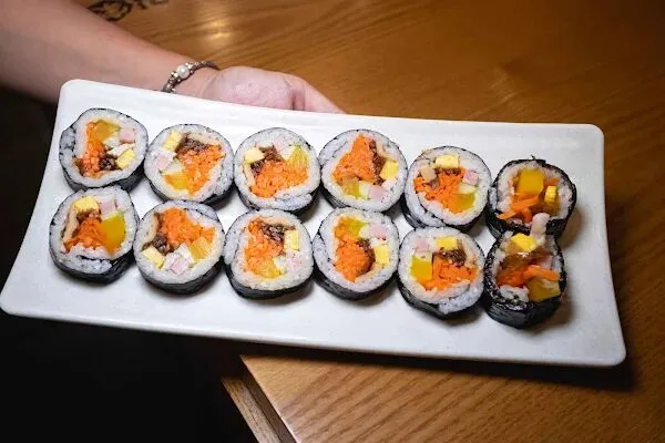 ▲▼金家紫菜包飯明洞站店。（圖／部落客美熊提供）